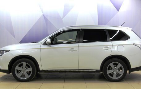 Mitsubishi Outlander III рестайлинг 3, 2014 год, 1 395 000 рублей, 5 фотография