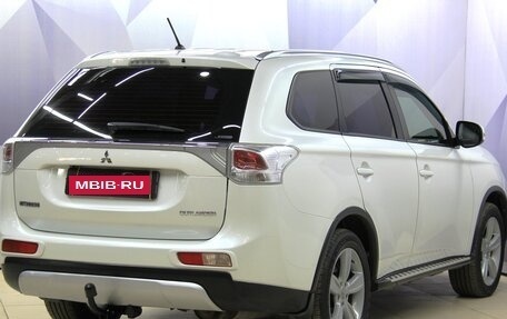 Mitsubishi Outlander III рестайлинг 3, 2014 год, 1 395 000 рублей, 8 фотография