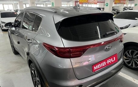 KIA Sportage IV рестайлинг, 2020 год, 2 330 000 рублей, 2 фотография