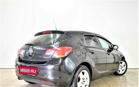 Opel Astra J, 2010 год, 610 000 рублей, 3 фотография