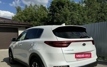 KIA Sportage IV рестайлинг, 2019 год, 2 700 000 рублей, 2 фотография