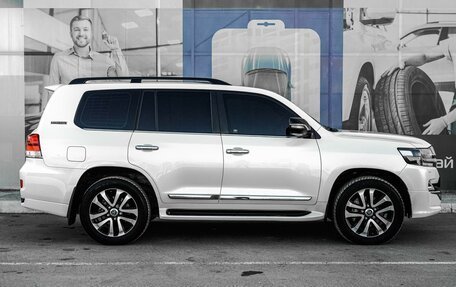 Toyota Land Cruiser 200, 2018 год, 9 449 000 рублей, 5 фотография