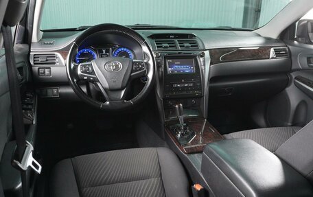 Toyota Camry, 2015 год, 2 299 000 рублей, 6 фотография