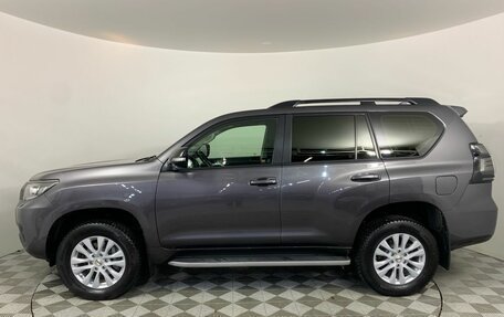 Toyota Land Cruiser Prado 150 рестайлинг 2, 2020 год, 6 439 000 рублей, 2 фотография