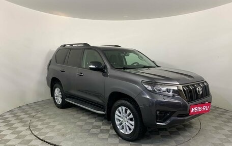 Toyota Land Cruiser Prado 150 рестайлинг 2, 2020 год, 6 439 000 рублей, 7 фотография