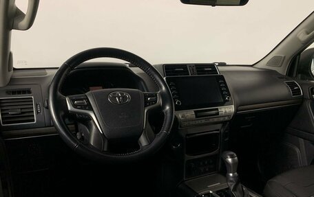 Toyota Land Cruiser Prado 150 рестайлинг 2, 2020 год, 6 439 000 рублей, 20 фотография