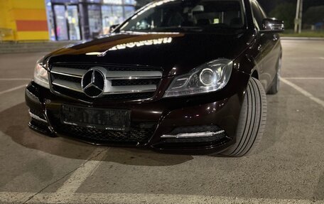 Mercedes-Benz C-Класс, 2012 год, 1 990 000 рублей, 1 фотография