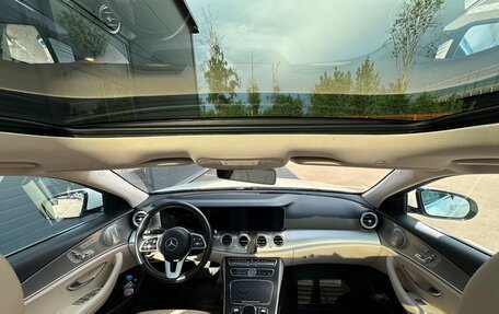 Mercedes-Benz E-Класс, 2019 год, 4 150 000 рублей, 17 фотография
