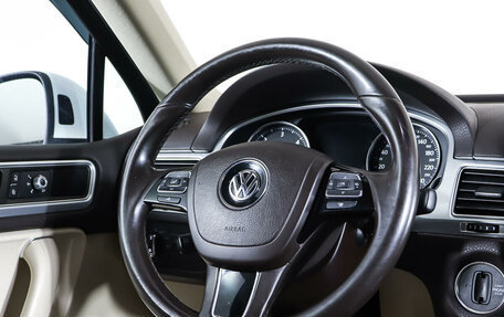 Volkswagen Touareg III, 2014 год, 3 300 000 рублей, 17 фотография