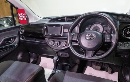 Toyota Vitz, 2015 год, 969 000 рублей, 9 фотография