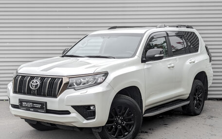 Toyota Land Cruiser Prado 150 рестайлинг 2, 2021 год, 7 300 000 рублей, 1 фотография