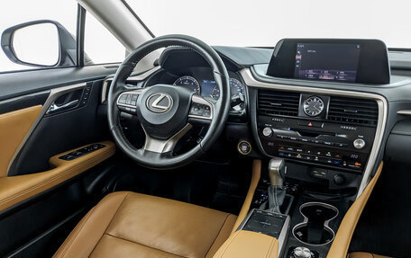 Lexus RX IV рестайлинг, 2020 год, 5 850 000 рублей, 30 фотография