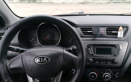 KIA Rio III рестайлинг, 2013 год, 775 000 рублей, 11 фотография