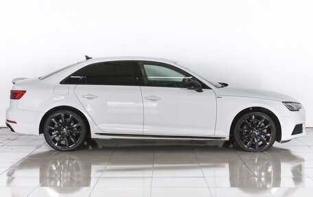 Audi A4, 2017 год, 2 490 000 рублей, 5 фотография