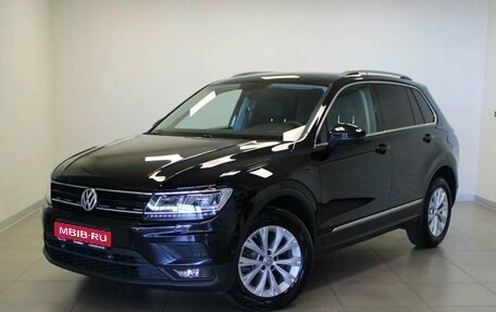 Volkswagen Tiguan II, 2017 год, 2 799 000 рублей, 1 фотография