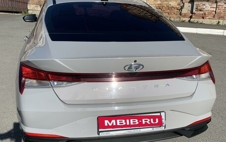Hyundai Elantra, 2021 год, 2 350 000 рублей, 6 фотография