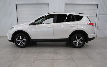 Toyota RAV4, 2017 год, 2 400 000 рублей, 6 фотография