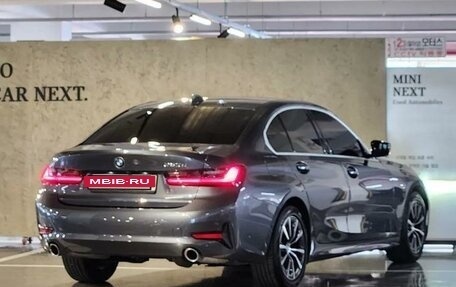 BMW 3 серия, 2020 год, 3 050 000 рублей, 3 фотография