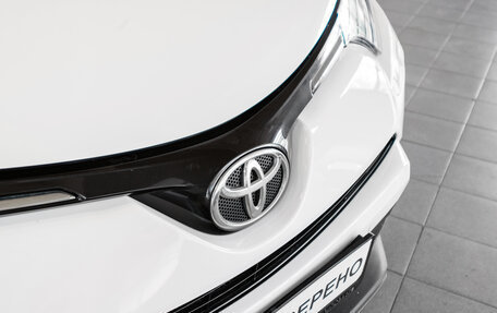 Toyota RAV4, 2017 год, 2 299 000 рублей, 13 фотография