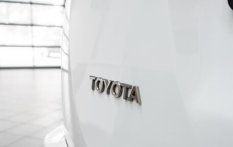 Toyota RAV4, 2017 год, 2 299 000 рублей, 16 фотография