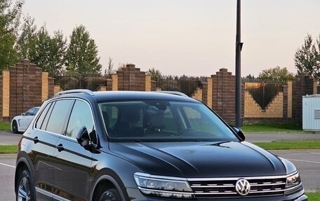 Volkswagen Tiguan II, 2019 год, 4 150 000 рублей, 1 фотография