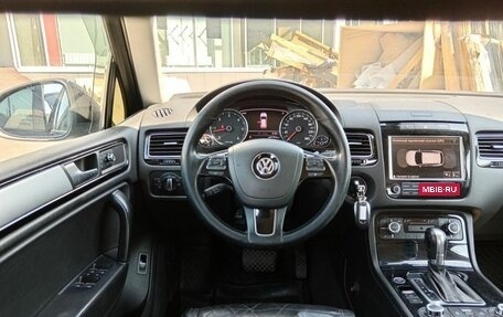Volkswagen Touareg III, 2010 год, 1 909 400 рублей, 18 фотография