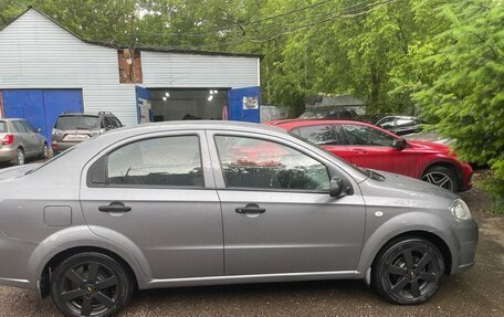 Chevrolet Aveo III, 2010 год, 675 000 рублей, 3 фотография