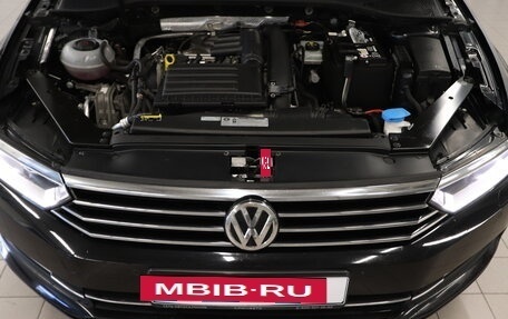 Volkswagen Passat B8 рестайлинг, 2019 год, 2 180 000 рублей, 27 фотография