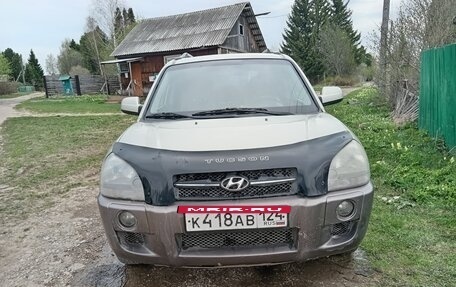 Hyundai Tucson III, 2005 год, 900 000 рублей, 2 фотография