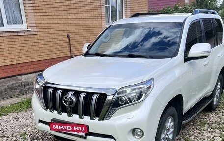 Toyota Land Cruiser Prado 150 рестайлинг 2, 2014 год, 3 690 000 рублей, 2 фотография