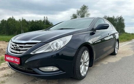 Hyundai Sonata VI, 2012 год, 1 500 000 рублей, 1 фотография