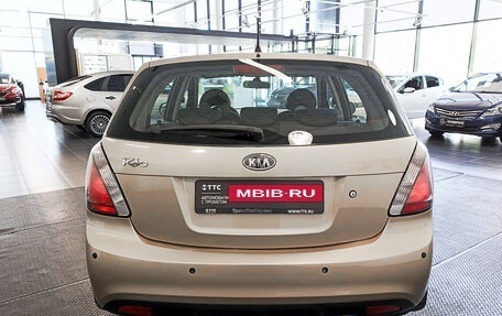 KIA Rio II, 2011 год, 711 000 рублей, 6 фотография