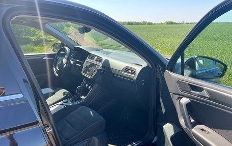 Volkswagen Tiguan II, 2019 год, 3 200 000 рублей, 15 фотография