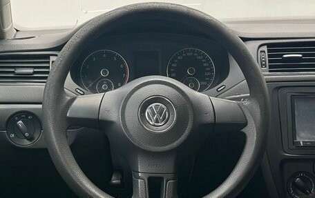 Volkswagen Jetta VI, 2013 год, 1 029 000 рублей, 12 фотография