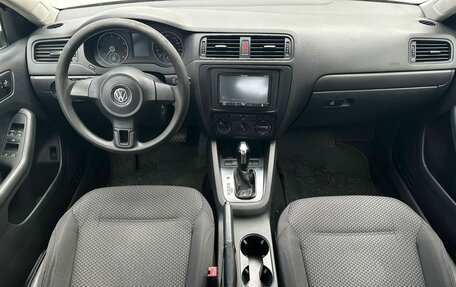 Volkswagen Jetta VI, 2013 год, 1 029 000 рублей, 11 фотография