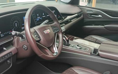 Cadillac Escalade V, 2021 год, 15 000 000 рублей, 9 фотография