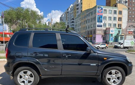 Chevrolet Niva I рестайлинг, 2010 год, 600 000 рублей, 5 фотография