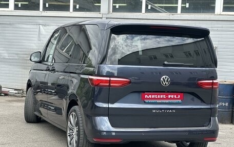 Volkswagen Multivan, 2022 год, 6 500 000 рублей, 4 фотография
