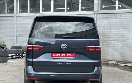 Volkswagen Multivan, 2022 год, 6 500 000 рублей, 5 фотография