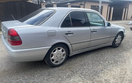 Mercedes-Benz C-Класс, 1995 год, 280 000 рублей, 4 фотография