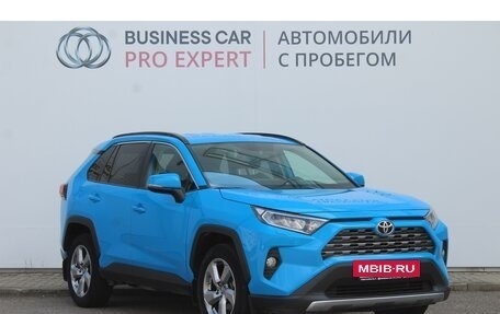 Toyota RAV4, 2019 год, 3 080 000 рублей, 3 фотография