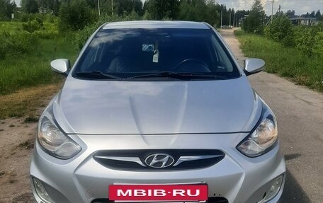 Hyundai Solaris II рестайлинг, 2012 год, 899 000 рублей, 3 фотография