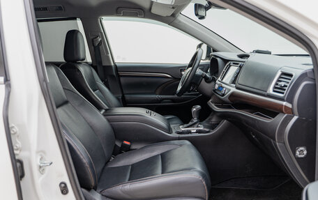 Toyota Highlander III, 2014 год, 2 990 000 рублей, 10 фотография