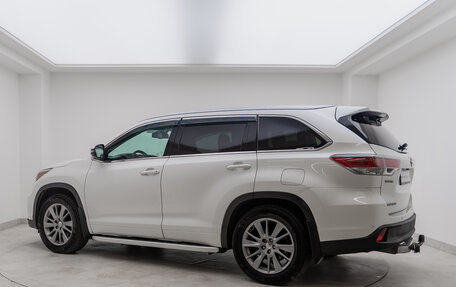 Toyota Highlander III, 2014 год, 2 990 000 рублей, 7 фотография