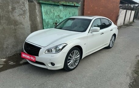 Infiniti M, 2012 год, 2 200 000 рублей, 2 фотография