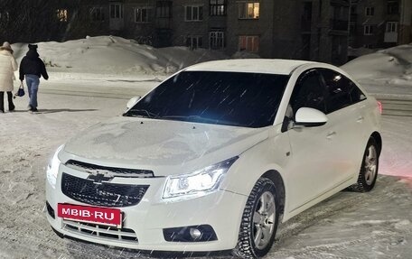 Chevrolet Cruze II, 2011 год, 1 000 000 рублей, 4 фотография