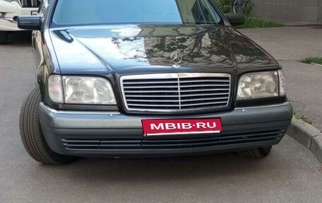 Mercedes-Benz S-Класс, 1995 год, 900 000 рублей, 1 фотография