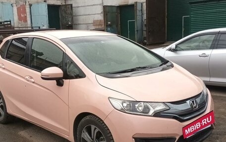 Honda Fit III, 2016 год, 990 000 рублей, 2 фотография