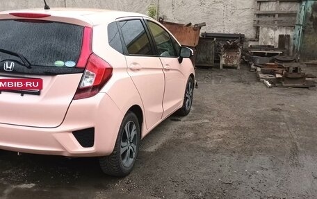 Honda Fit III, 2016 год, 990 000 рублей, 3 фотография