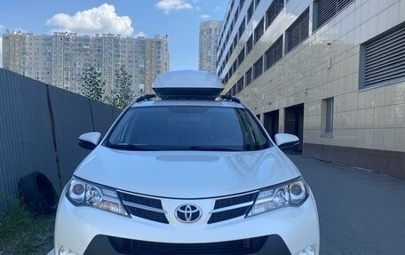 Toyota RAV4, 2014 год, 2 950 000 рублей, 2 фотография